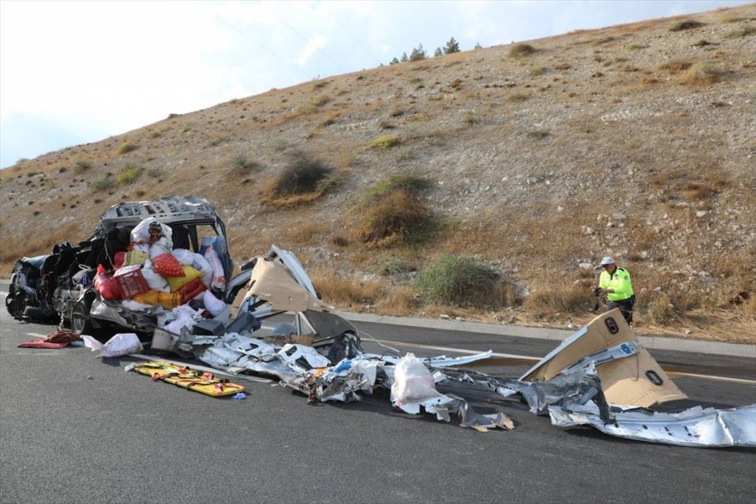 Türkiye'yi yasa boğan son dakika haberi 10