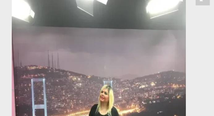 TV sunucusu arabada ölü bulundu! 5