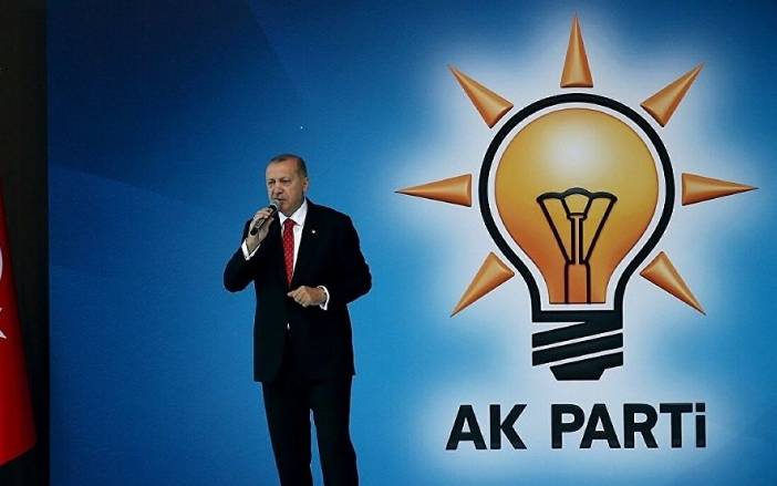 Ak Parti'li Başkan İstifa Etti 2