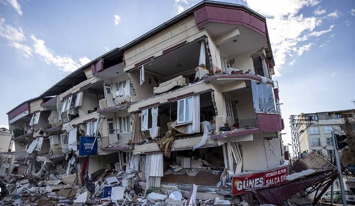 Son Dakika 6.1 Büyüklüğünde Deprem Oldu 3