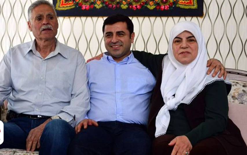 Cezaevindeki Demirtaş'a Kötü Haber Hayatını Kaybetti 3