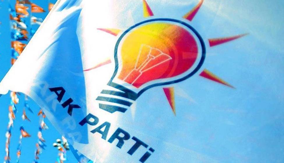 AK Parti'nin Başkan Adayı Adaylıktan  Çekildi 1