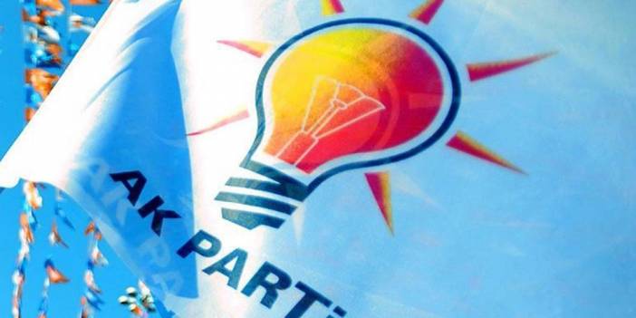 AK Parti'nin Başkan Adayı Adaylıktan  Çekildi