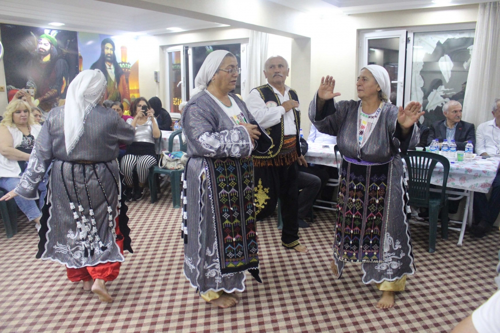 Türkmen Alevi Bektaşi Vakfı aşurede buluşturdu 10