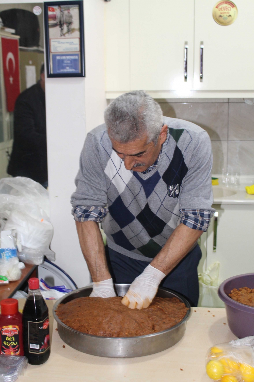 Deveci Köylüleri Çigköfte Etkinliğinde Bir Araya Geldi 3