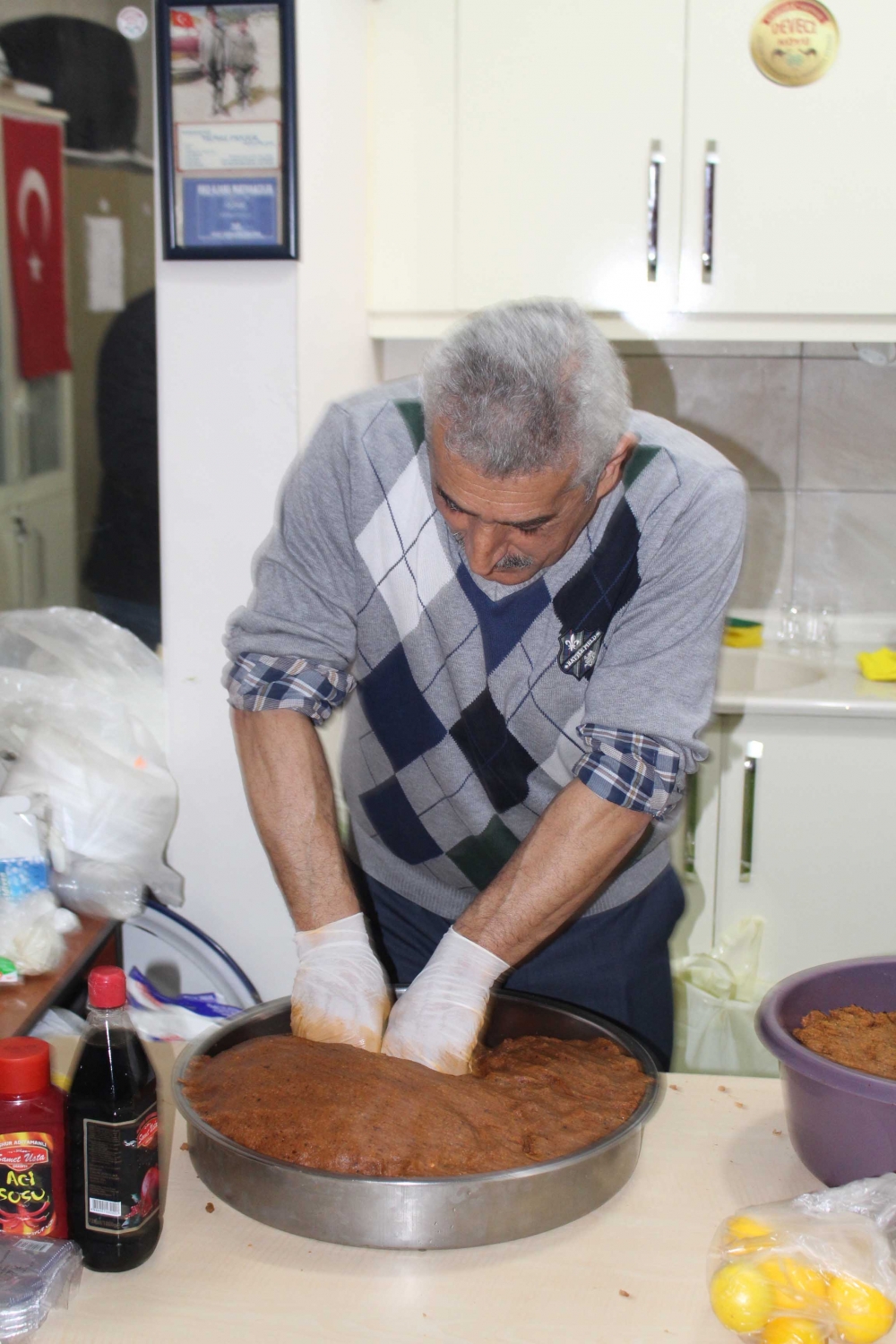 Deveci Köylüleri Çigköfte Etkinliğinde Bir Araya Geldi 4