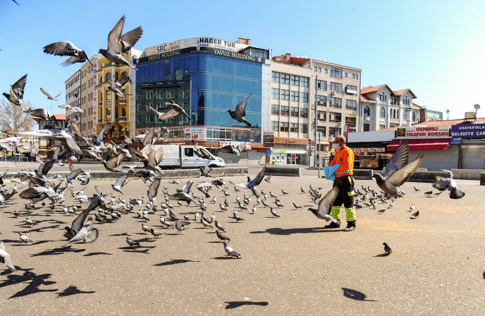 Boş kalan Ankara sokakları objektife böyle yansıdı 31