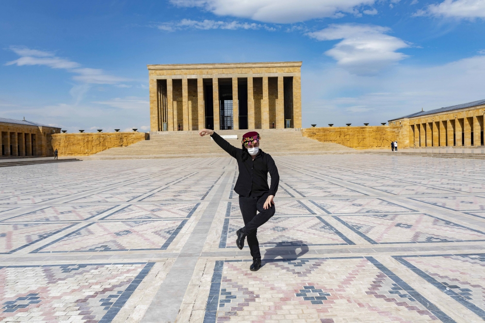 Ankaralı dansçılar Atatürk için dans etti 7