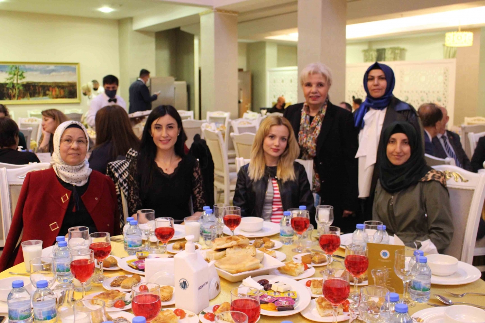 Kırşehirli Dernekler Federasyonu (KIR-FED) iftar yemeğine yoğun katılım 17