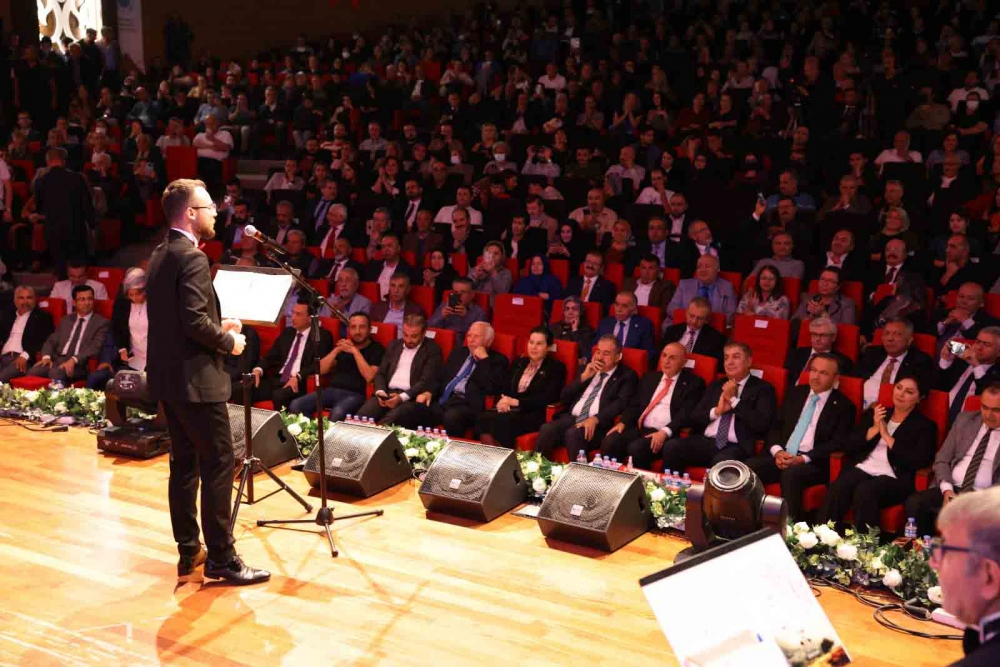 NEŞET ERTAŞ ÖLÜMÜNÜN 10. YILINDA KEÇİÖREN’DE TÜRKÜLERİYLE YAD EDİLDİ 8