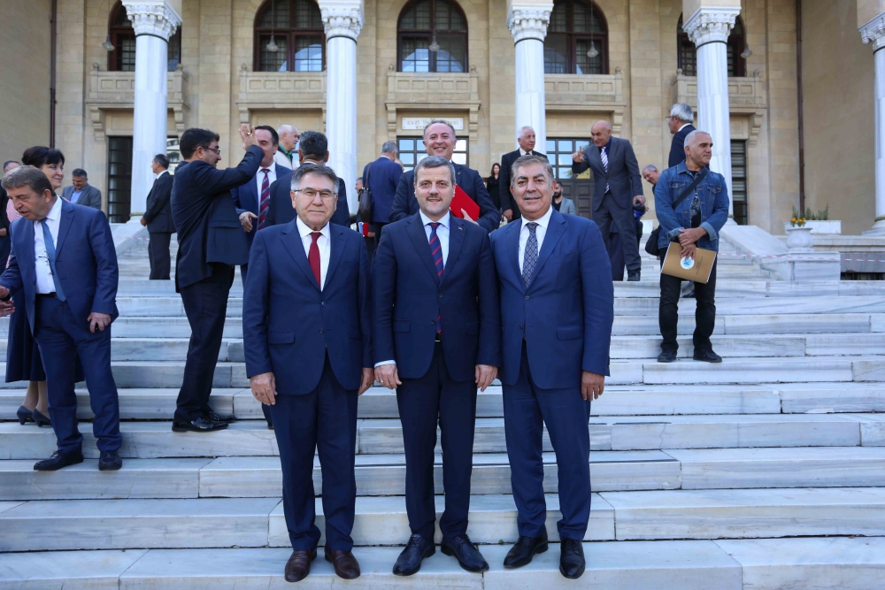 Kırşehirli Eğitimciler Derneği ve Gazi Üniversitesi Türk Dili Bayramını 13