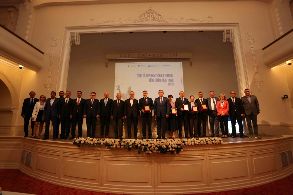 Kırşehirli Eğitimciler Derneği ve Gazi Üniversitesi Türk Dili Bayramını 5