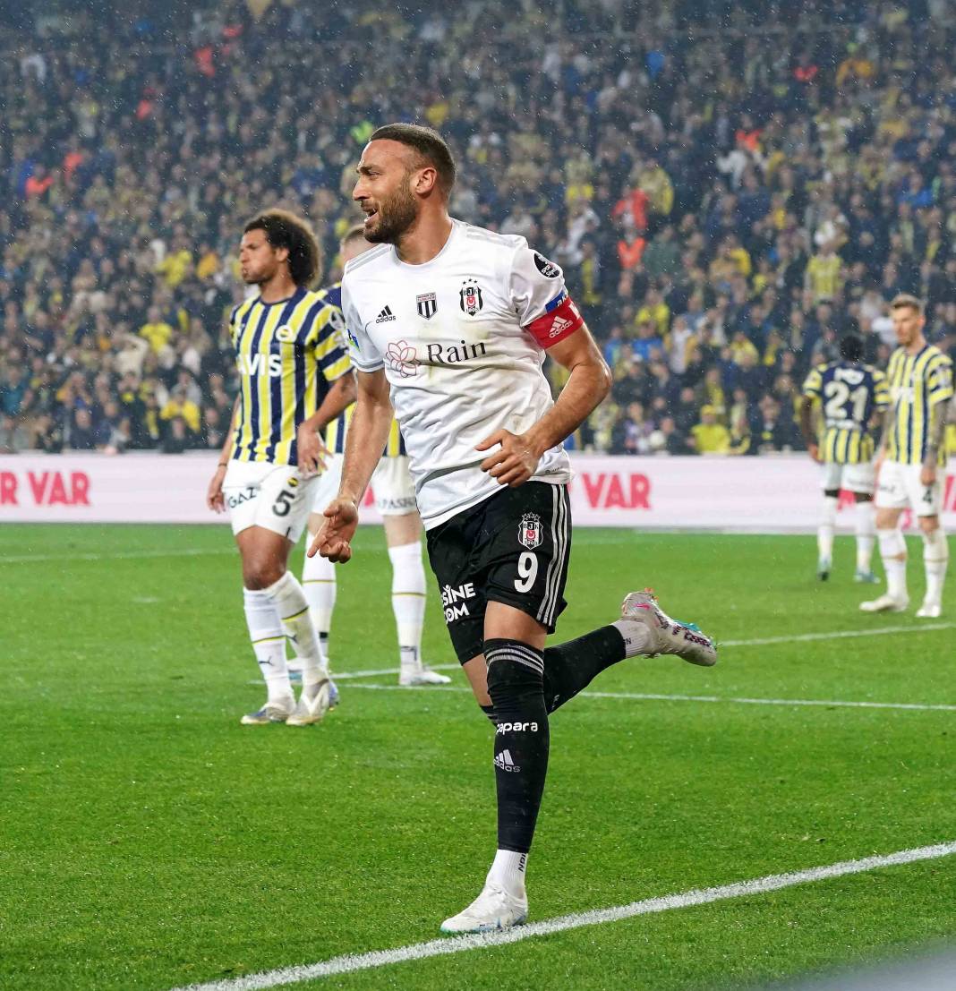 Fenerbahçe Beşiktaş maçından nefes kesen görüntüler 32