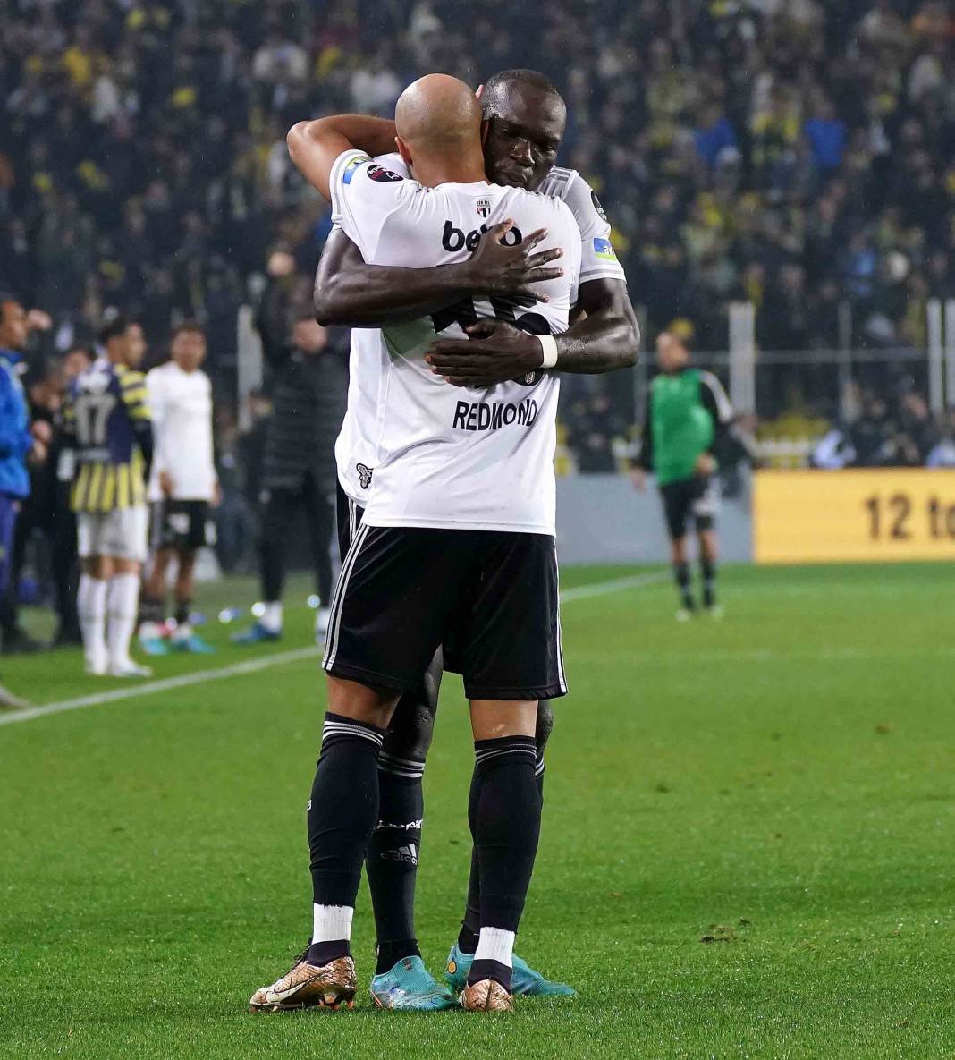 Fenerbahçe Beşiktaş maçından nefes kesen görüntüler 35