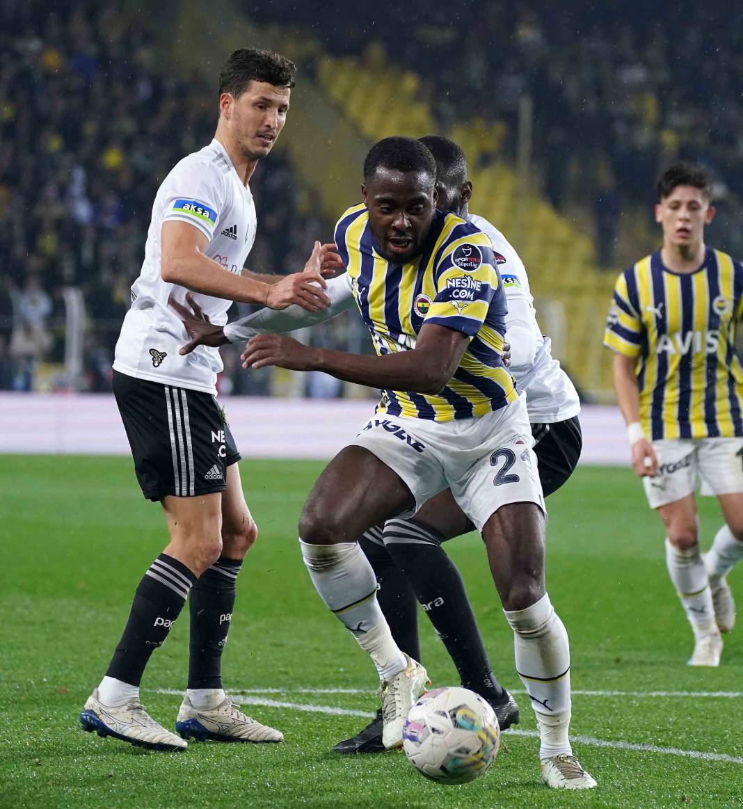 Fenerbahçe Beşiktaş maçından nefes kesen görüntüler 37