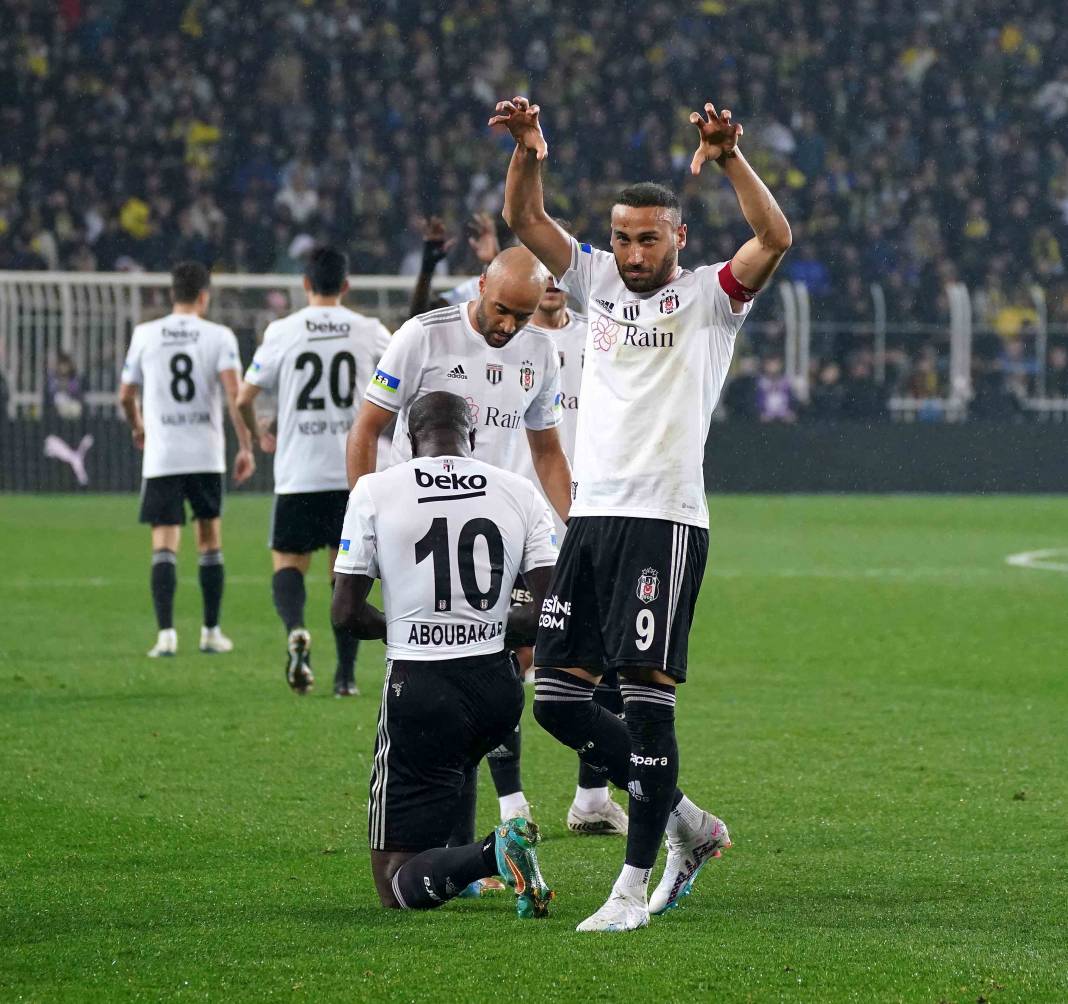 Fenerbahçe Beşiktaş maçından nefes kesen görüntüler 43