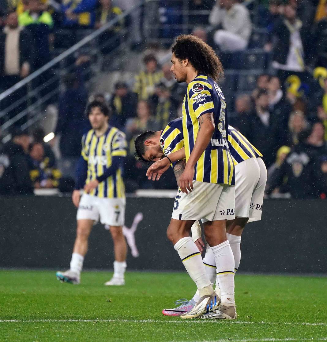 Fenerbahçe Beşiktaş maçından nefes kesen görüntüler 53