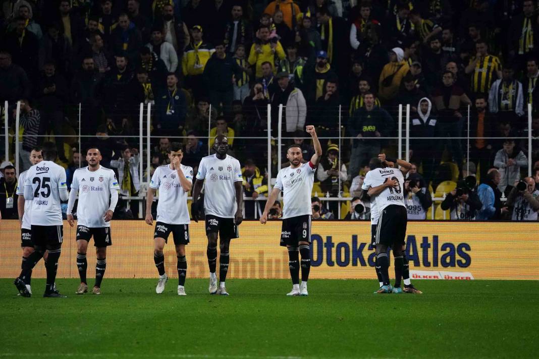 Fenerbahçe Beşiktaş maçından nefes kesen görüntüler 60