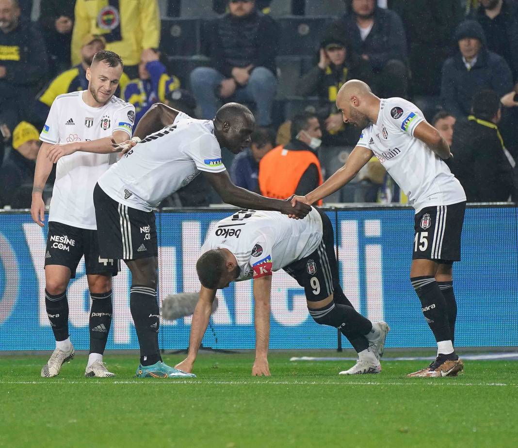 Fenerbahçe Beşiktaş maçından nefes kesen görüntüler 67