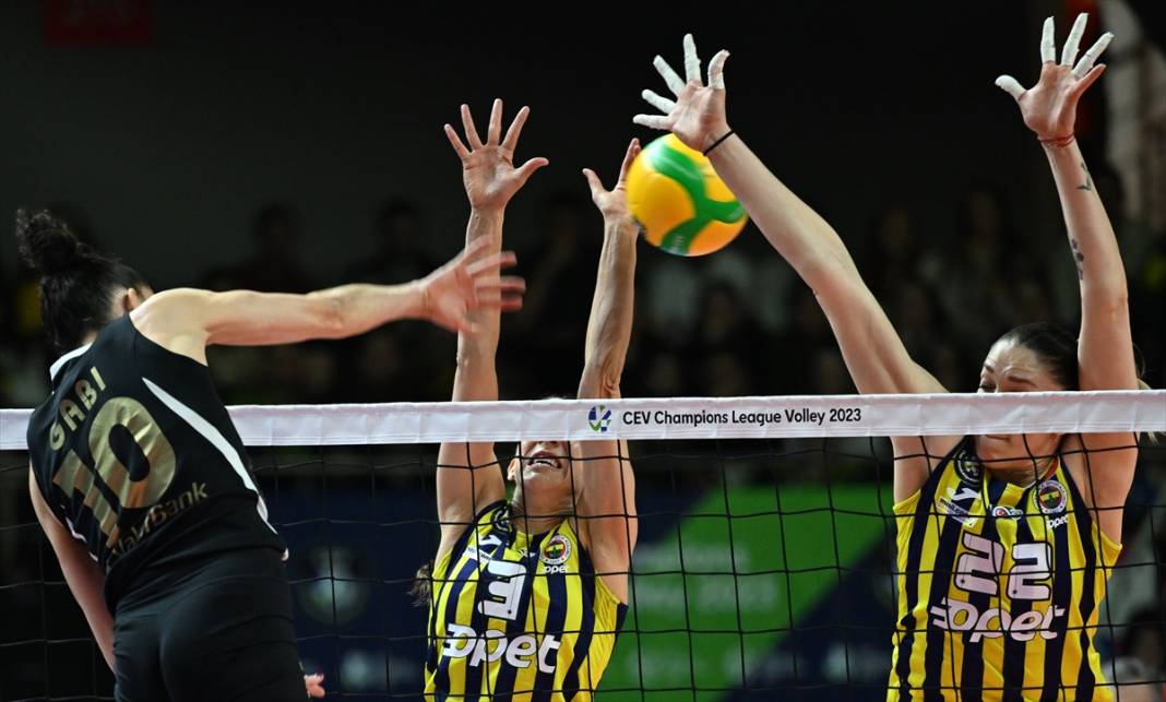 Fenerbahçe Opet - VakıfBank maçından nefes kesen görüntüler 6