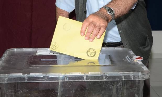 AK Parti Sözcüsü Ömer Çelik’ten Erken Seçim Açıklaması 5