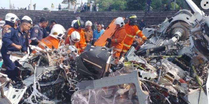 Helikopter Kazası: 10 Görevli Hayatını Kaybetti