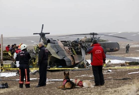 Askeri Helikopter Düştü: Çok Sayıda Asker Hayatını Kaybetti 2