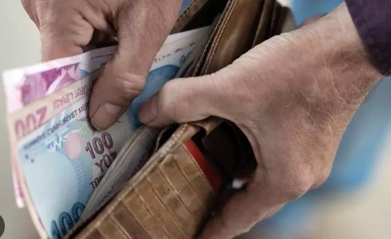 Emeklilere Bayram İkramiyesinde 17 Bin Lira İçin Kanun Teklifi! 1