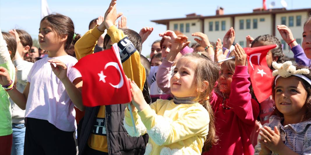 TBMM’den depremzede çocukların yüzünü güldüren proje 4