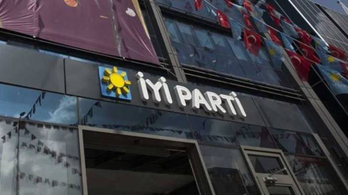 İYİ Parti’den istifa edip CHP’ye geçti 1