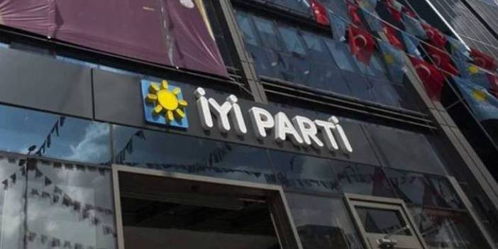 İYİ Parti’den istifa edip CHP’ye geçti