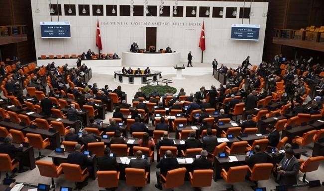 7 milletvekili parti değiştiriyor! 4