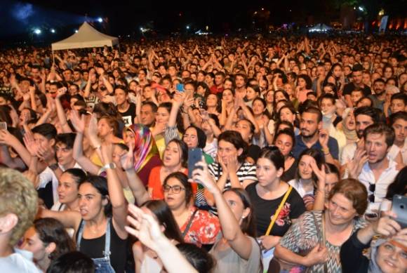 Ankara'da Konserde izdiham: 9 ölü 6