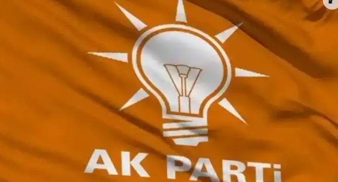 AK Parti'de Toplu İstifa Depremi 1