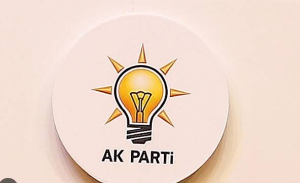 Ak Parti’de Beklenmedik İstifa 3