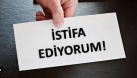 İki belediye başkanı partilerinden bir istifa 2