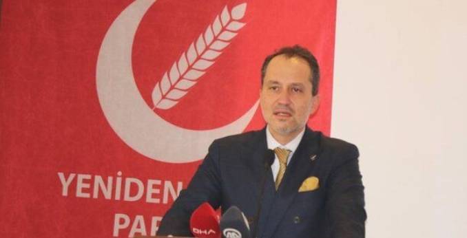 İki belediye başkanı partilerinden bir istifa 5