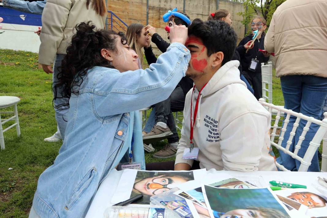 Ankara’ da Yenimahalle Çocuk Şenliği renkli görüntülere sahne oldu 6