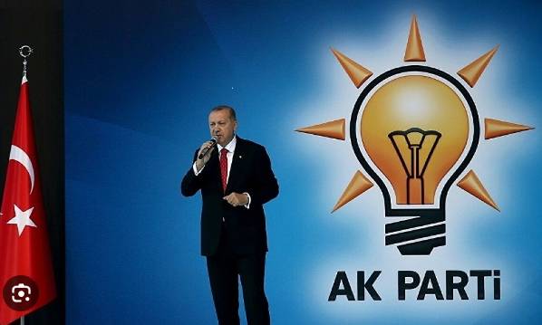 AK Parti'de 4 Başkan Görevden Alındı! 5