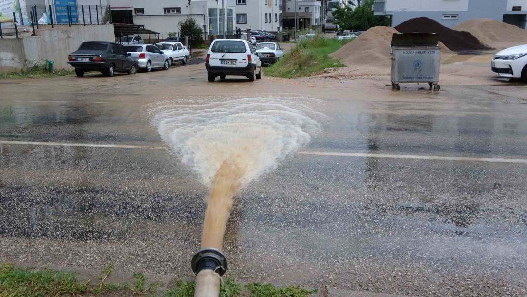 Adana Kozan'da sel felaketi etkisi sürüyor 7