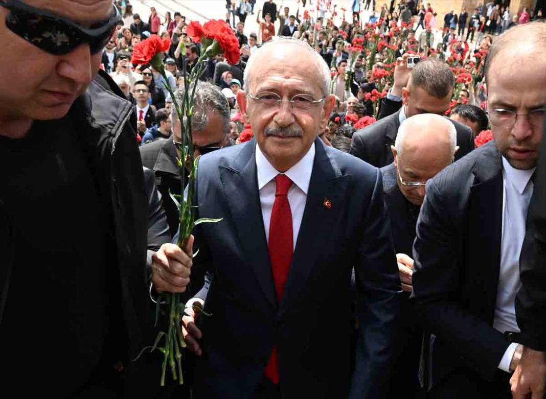 Cumhurbaşkanı Adayı Kılıçdaroğlu, Anıtkabir’i ziyaret etti 1