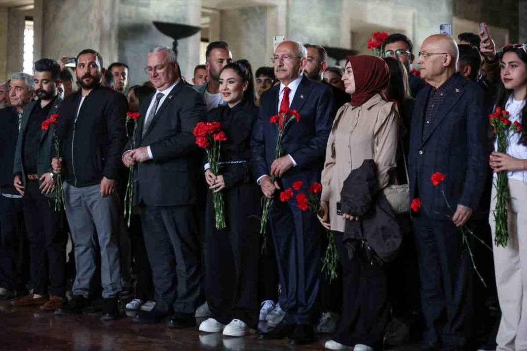 Cumhurbaşkanı Adayı Kılıçdaroğlu, Anıtkabir’i ziyaret etti 14