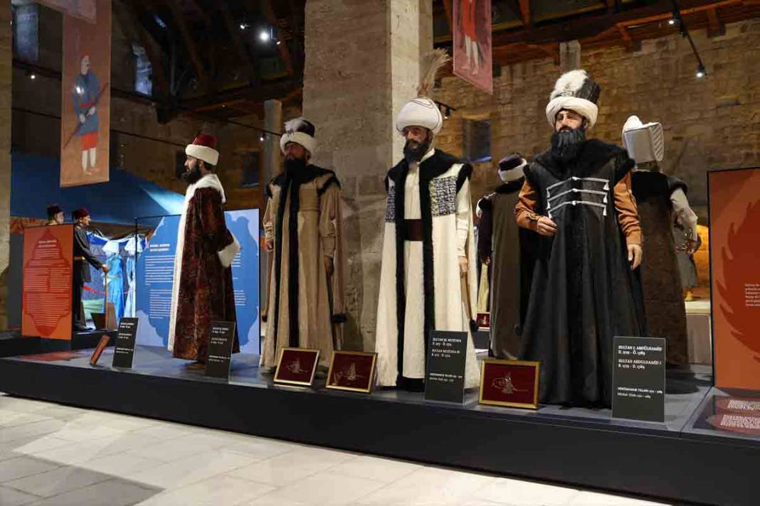 Edirne'de "Osmanlı Padişahları Tuğraları" sergisi görücüye çıktı 8