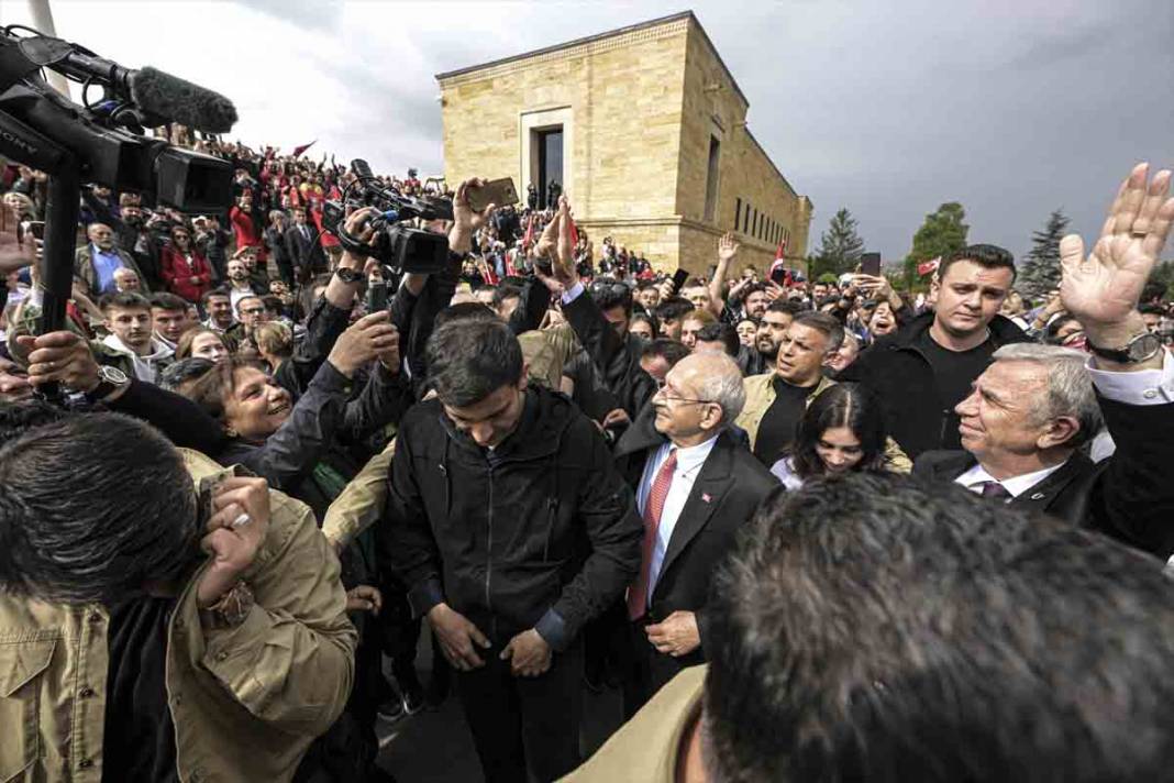 Cumhurbaşkanı adayı  Kılıçdaroğlu Anıtkabir'i ziyaret etti 4