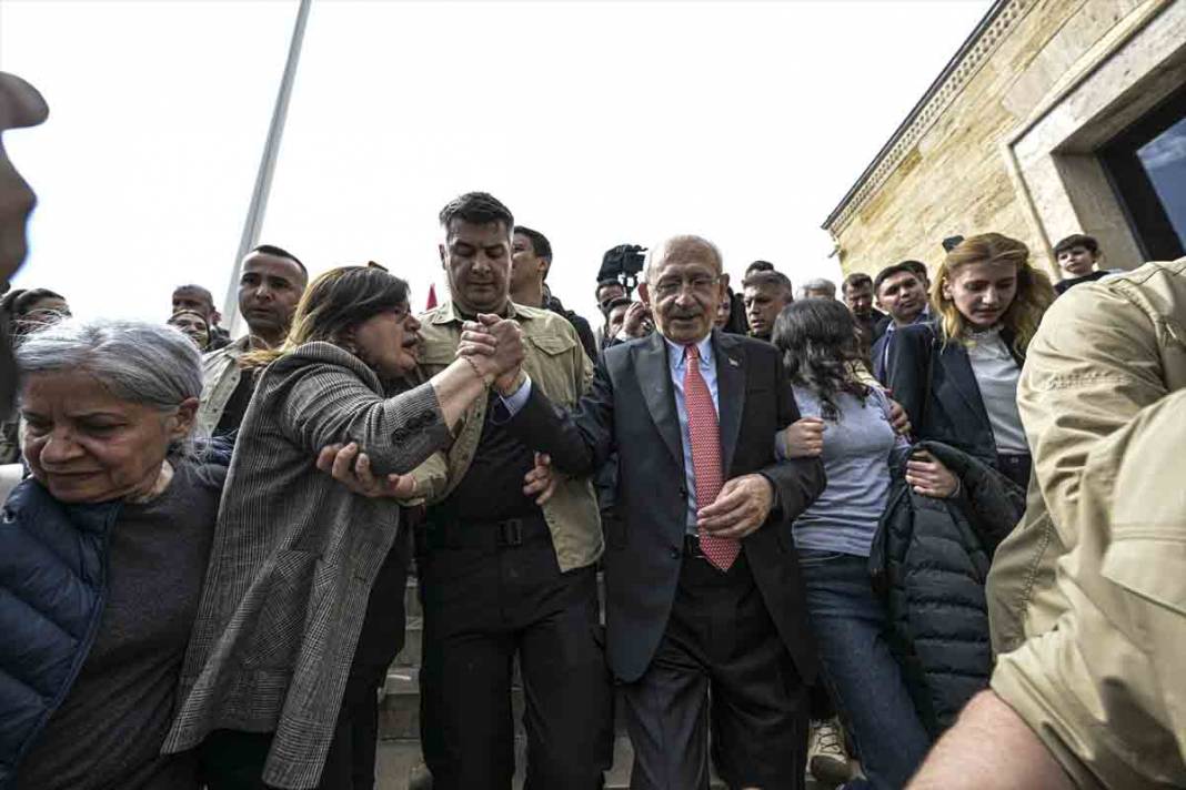 Cumhurbaşkanı adayı  Kılıçdaroğlu Anıtkabir'i ziyaret etti 5