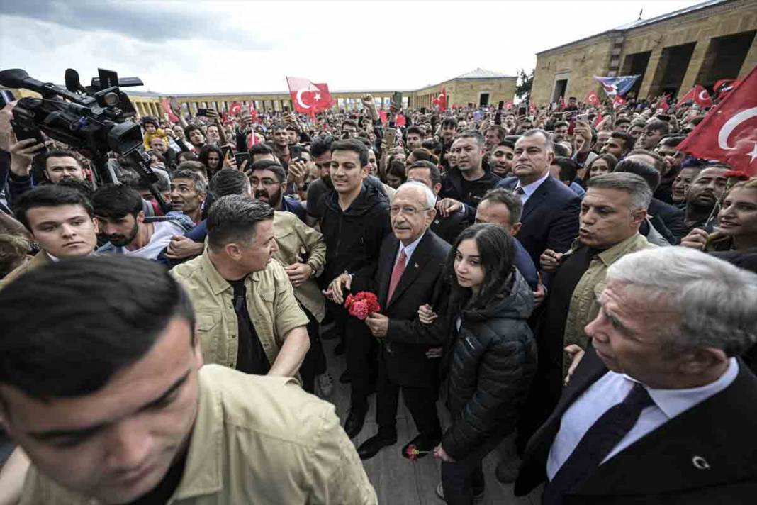 Cumhurbaşkanı adayı  Kılıçdaroğlu Anıtkabir'i ziyaret etti 8