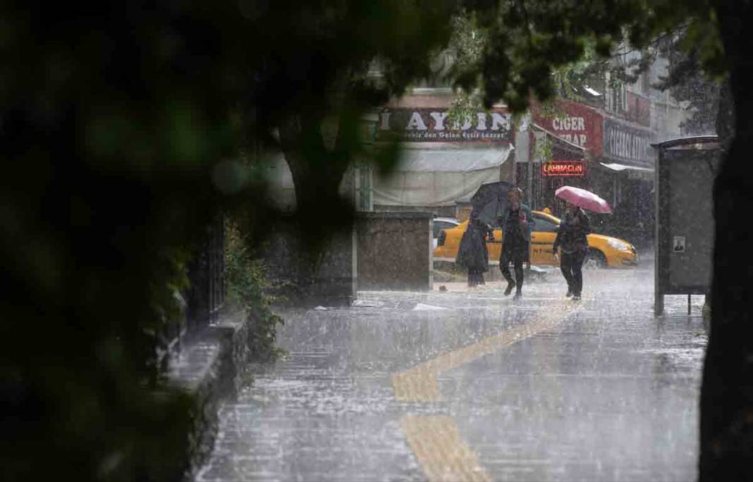 Ankara'da yoğun sağanak etkisini gösteriyor 3