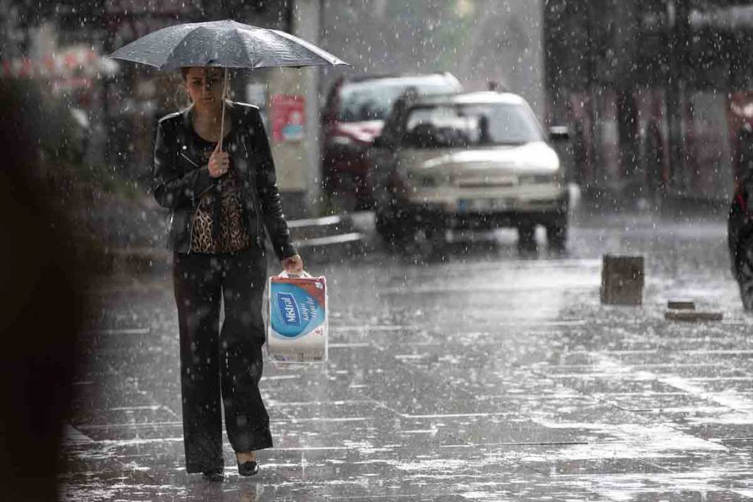 Ankara'da yoğun sağanak etkisini gösteriyor 5