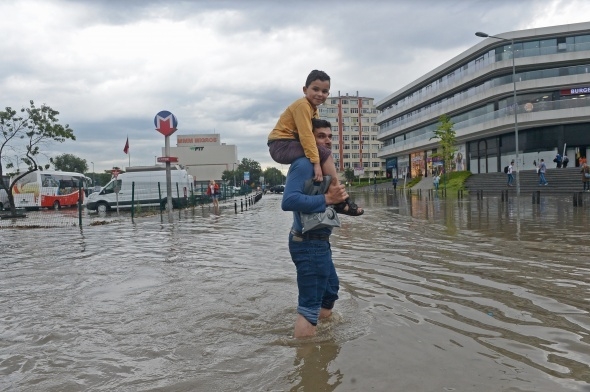 İstanbul'dan sel manzaraları 11