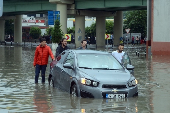 İstanbul'dan sel manzaraları 14